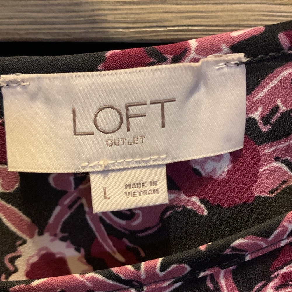 Classic Ann Taylor LOFT Outlet Top - Picture 6 of 7